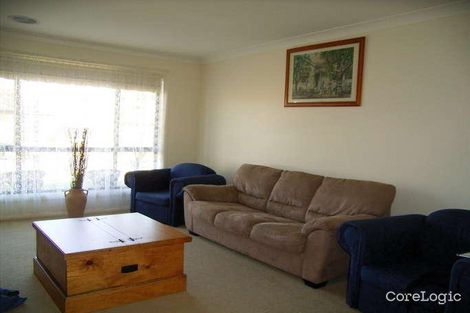 Property photo of 19 Birkdale Terrace West Wodonga VIC 3690