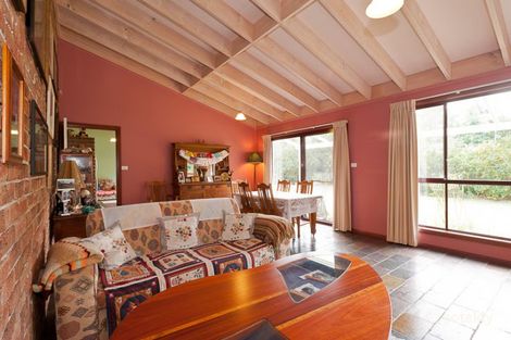 Property photo of 5 Eucalypt Close Old Bar NSW 2430