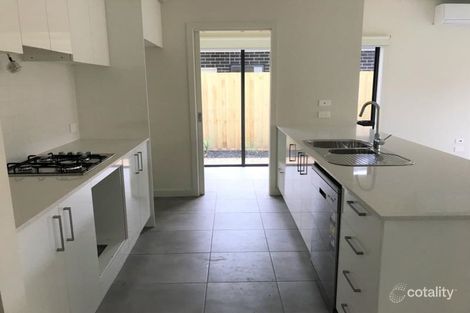 Property photo of 8 Zeppelin Way Beaconsfield VIC 3807