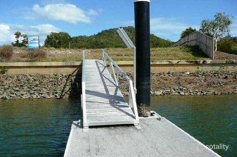 Property photo of 33 Harbour Drive Trinity Park QLD 4879