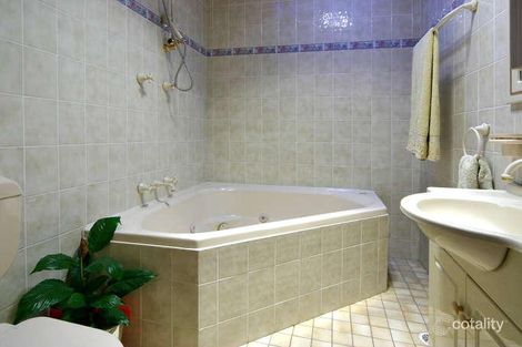 Property photo of 4 Lorraine Place Merrylands West NSW 2160