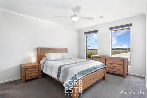 Property photo of 53 Wilmington Avenue Cranbourne West VIC 3977