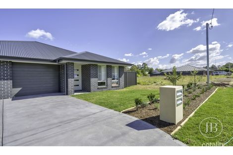 2/40a Nelson St, Greta, NSW 2334