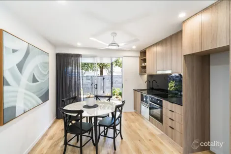 Property photo of 2/10-24 Faculty Close Smithfield QLD 4878