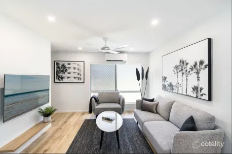 Property photo of 2/10-24 Faculty Close Smithfield QLD 4878