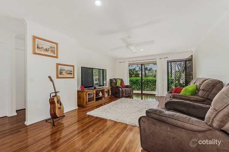 4/11 Hoya Ct, Labrador, QLD 4215
