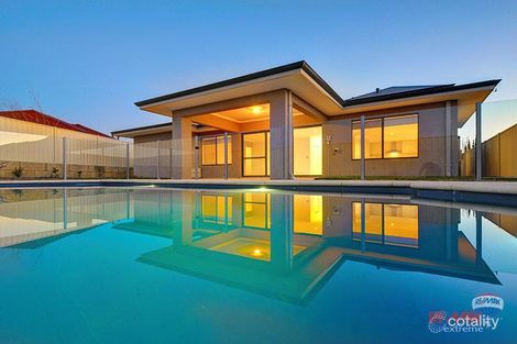 Property photo of 15 Strauss Boulevard Tapping WA 6065