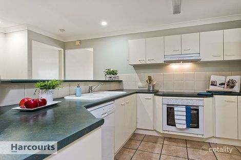 Property photo of 2 Thomas Place Upper Kedron QLD 4055