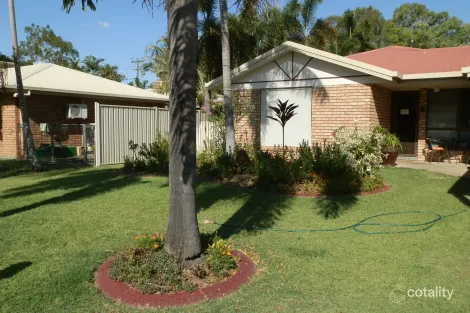 Property photo of 3 Crystal Court Emerald QLD 4720