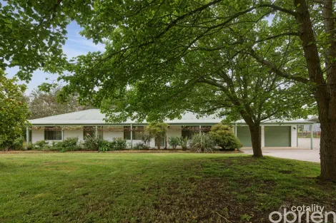 825 Main South Rd, Drouin South, VIC 3818