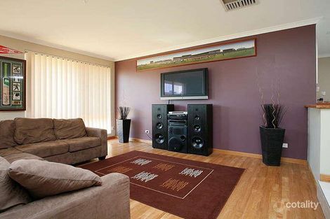 Property photo of 17 Beroona Way South Lake WA 6164