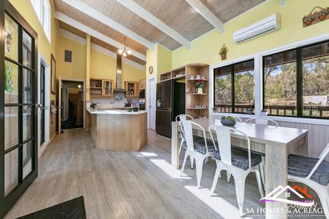 Property photo of 92 Gottwald Road Williamstown SA 5351