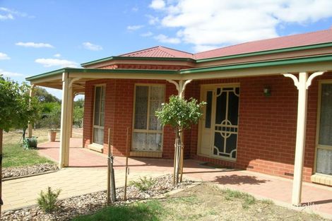 Property photo of 23 Rathbones Lane Maiden Gully VIC 3551