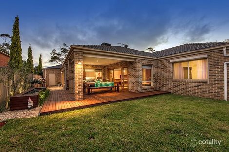 Property photo of 19 Kingsbridge Circuit Cairnlea VIC 3023