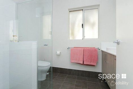 Property photo of 33B Bellairs Road Kardinya WA 6163