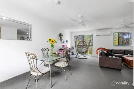 Property photo of 1042/6 Crestridge Crescent Oxenford QLD 4210