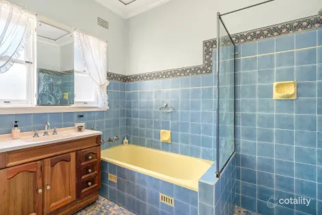 Property photo of 60 Kiparra Street West Pymble NSW 2073