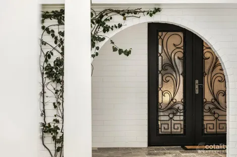 Property photo of 2 Timbertop Ridge Warrandyte VIC 3113