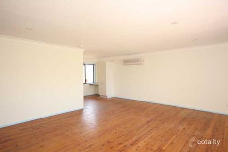 Property photo of 13B Erin Avenue Berkeley Vale NSW 2261