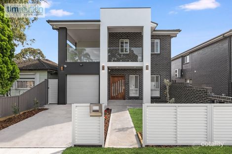 2/102 Beaconsfield St, Revesby, NSW 2212