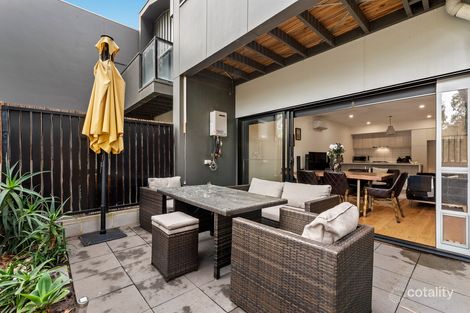 Property photo of 34 Sharp Circuit Mill Park VIC 3082