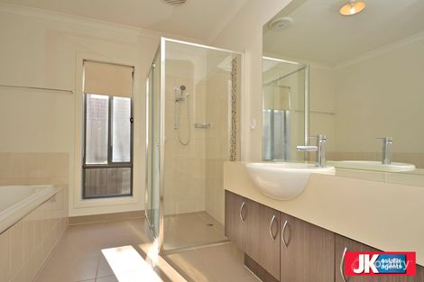 Property photo of 109 Kinglake Drive Manor Lakes VIC 3024