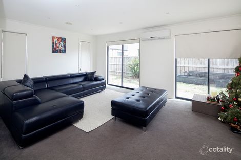 Property photo of 38 Mimosa Way Burnside Heights VIC 3023