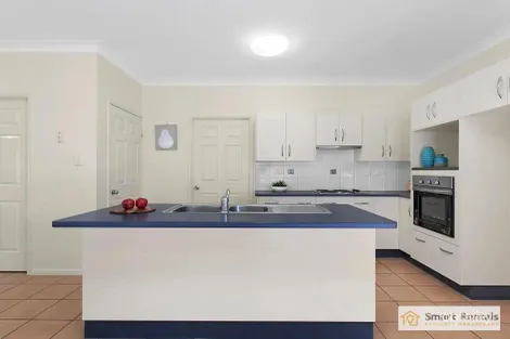 Property photo of 30 Hilton Way Mount Louisa QLD 4814