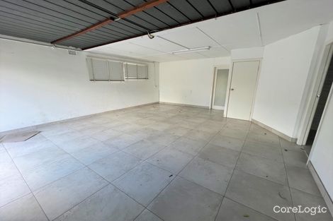 Property photo of 11 Harden Crescent Georges Hall NSW 2198
