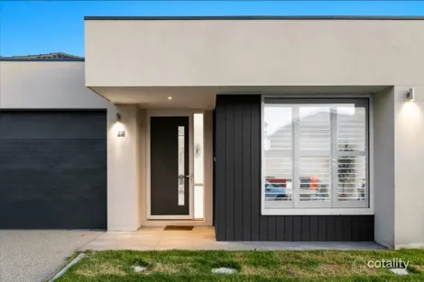 Property photo of 32 Coastwatch Road Point Cook VIC 3030