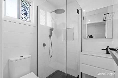 Property photo of 30 Prince Of Wales Parade Alexandra Hills QLD 4161