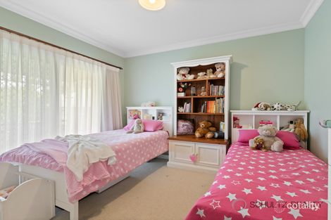 Property photo of 52 Yvonne Crescent Mount Warren Park QLD 4207