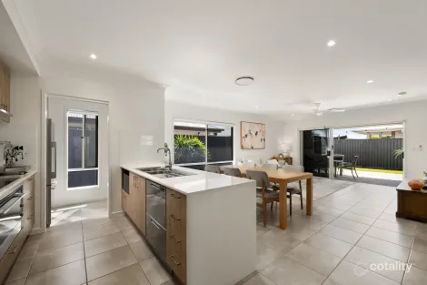 Property photo of 29 Archibald Crescent Nirimba QLD 4551