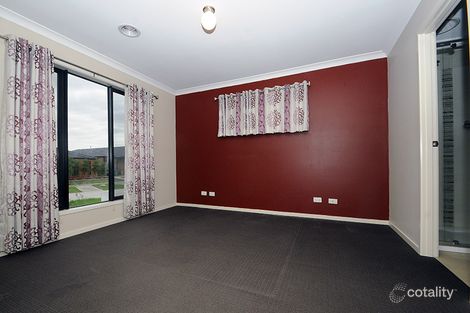 Property photo of 53 Challenger Circuit Cranbourne East VIC 3977