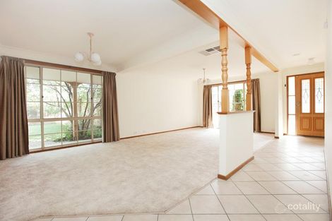 Property photo of 31 Jacaranda Drive Jerrabomberra NSW 2619