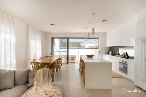 Property photo of 1/91 Tahiti Avenue Palm Beach QLD 4221