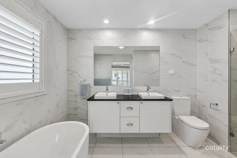 Property photo of 14 Dove Lane Warriewood NSW 2102