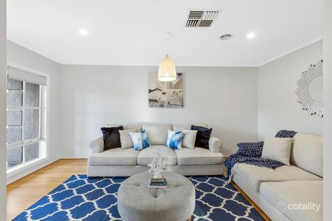Property photo of 11 Ryland Circuit Delahey VIC 3037