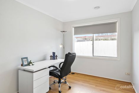 Property photo of 11 Ryland Circuit Delahey VIC 3037