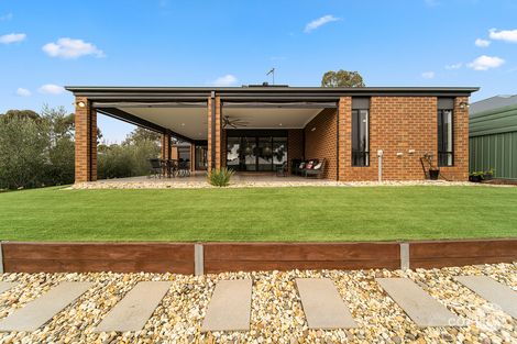 Property photo of 74 Queen Street Kangaroo Flat VIC 3555