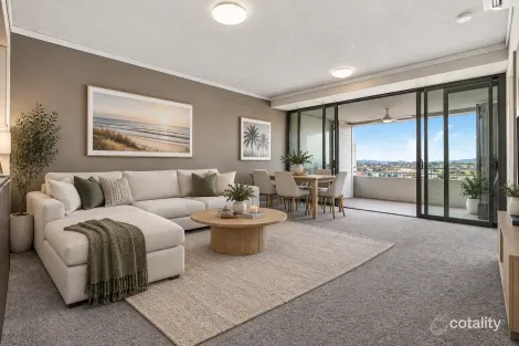 607/360 MARINE PDE, LABRADOR, QLD 4215