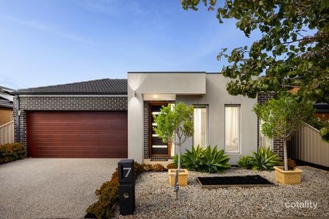 Property photo of 7 Quadrant Drive Fraser Rise VIC 3336