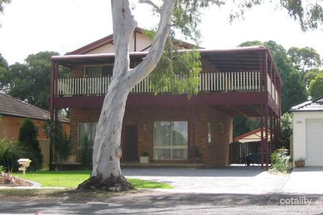 723 Henry Lawson Dr, East Hills, NSW 2213