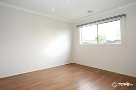 Property photo of 14 Hackney Circuit Clyde North VIC 3978