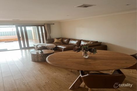 Property photo of 70 Lehmanns Road Wollert VIC 3750