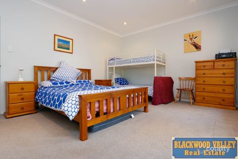 Property photo of 12 Robinia Way Kangaroo Gully WA 6255