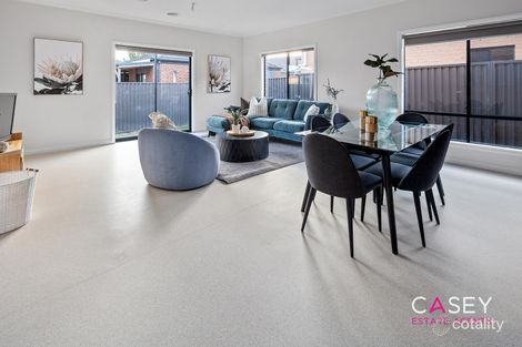 Property photo of 7 Paxton Link Pakenham VIC 3810
