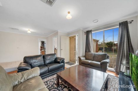 Property photo of 24 Springvalley Way Narre Warren South VIC 3805