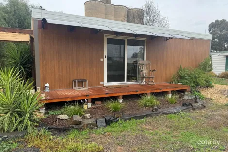 Property photo of 1 Railway Place Wycheproof VIC 3527