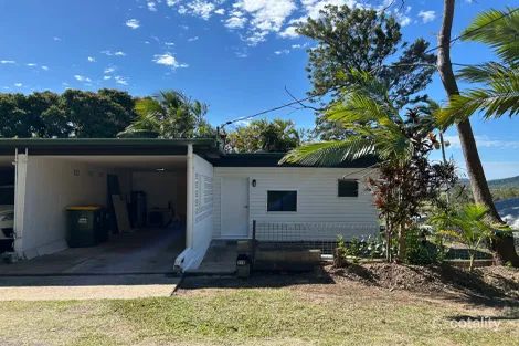 2/30 Langdon St, Sarina, QLD 4737